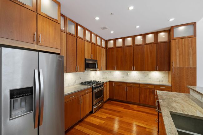 UNIT-301 - 100 3 Rd Ave S, Condo with 2 bedrooms, 2 bathrooms and null parking in Minneapolis MN | Image 18