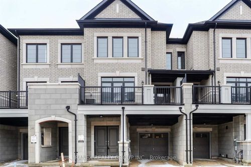 47 Fruitvale Cir, Brampton, ON, L7A5B9 | Card Image