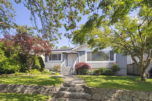 3025 W 44th Avenue, Vancouver, BC, V6N3K5 | Card Image