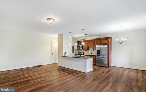 apt-108-3245 Rio Dr, FALLS CHURCH, VA, 22041-2122 | Card Image