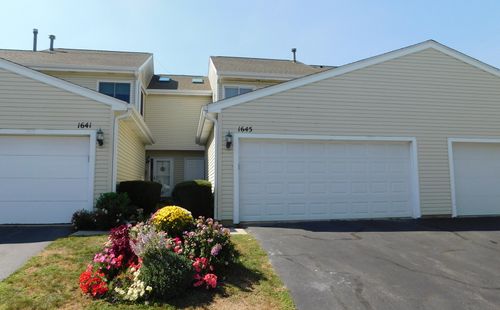 1645 Hilton Head Dr, Naperville, IL, 60563-1782 | Card Image