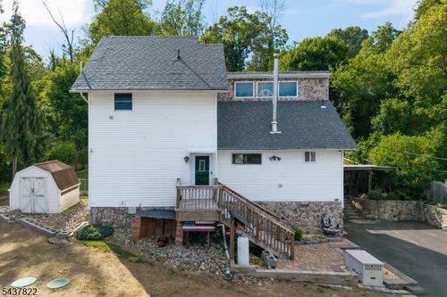 51 Zinnia Dr, Glenwood, NJ, 07418-1634 | Card Image
