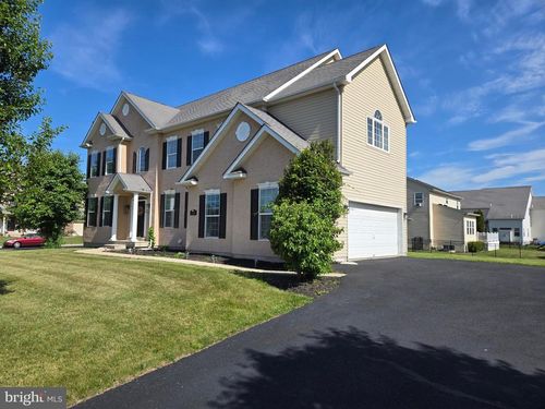 100 Lilac Ln, GILBERTSVILLE, PA, 19525-8110 | Card Image
