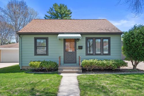 4146 S Logan Ave, Milwaukee, WI, 53207-5126 | Card Image