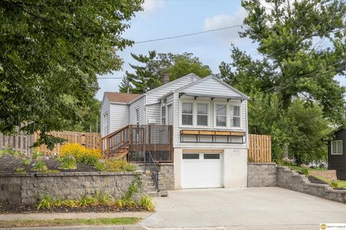 1111 S 64th Avenue, Omaha, NE, 68106 | Card Image