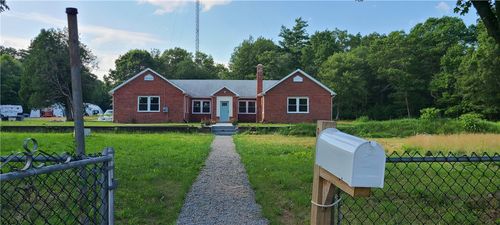 945 Danielson Pike, Scituate, RI, 02857-1520 | Card Image