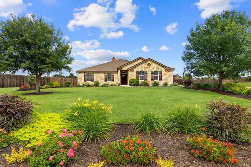 104 Angela Dr, Liberty Hill, TX, 78642-4033 | Card Image