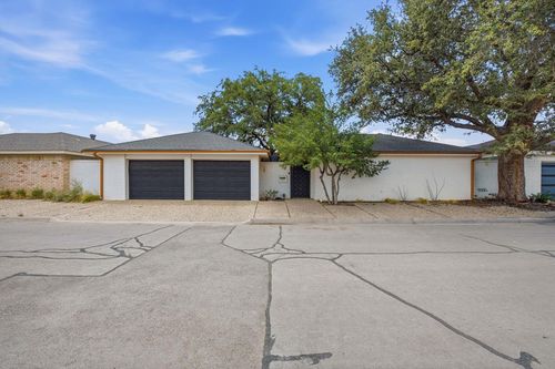 907 Pine Ct, Midland, TX, 79705-6527 | Card Image