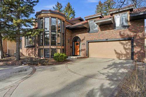311 Coach Light Bay Sw, Calgary, AB, T3H1X3 | Card Image