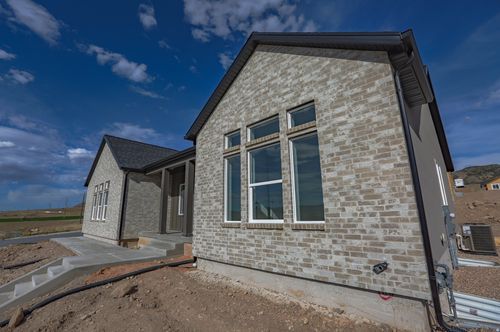 1604 N 200 E, Nephi, UT, 84648-5608 | Card Image