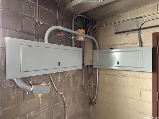 View of utility room | Image 37