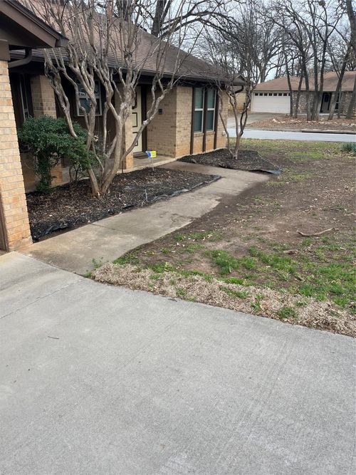 5302 Bright Star Trl, Arlington, TX, 76017-3117 | Card Image