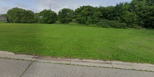 1925 Kempton Ct, Fergus Falls, MN, 56537-3977 | Card Image