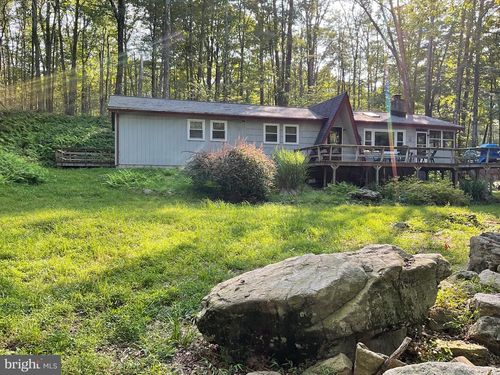 207 Pima Pl, Pocono Lake, PA, 18347-8274 | Card Image