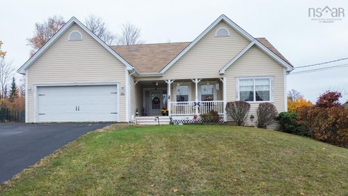 111 Parkside Dr, Valley, NS, B6L4A6 | Card Image