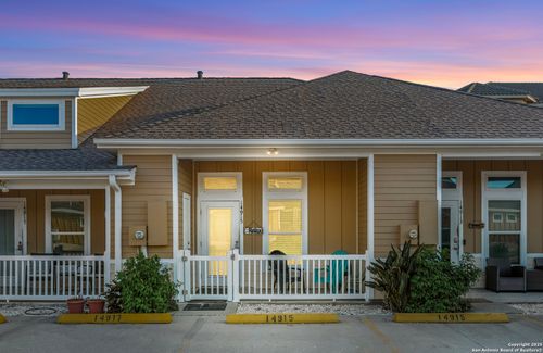 14915 Island Village Dr, Corpus Christi, TX, 78418-8020 | Card Image