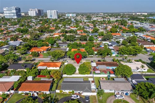 225 Sw 102nd Pl, Miami, FL, 33174-1724 | Card Image