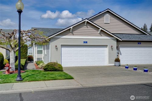 17b-1191 Decatur Cir, Burlington, WA, 98233-3045 | Card Image
