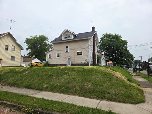 1139 15th Street Nw, Canton, OH, 44703 | Card Image