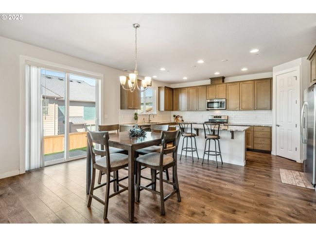Dining Area | Image 13