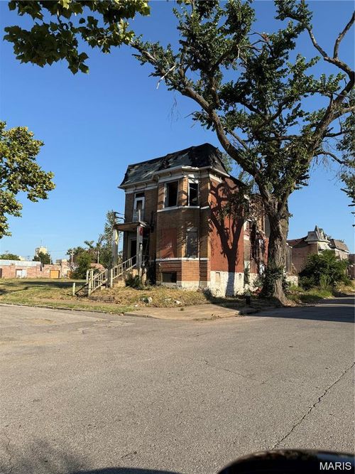 4845 Page Blvd, Saint Louis, MO, 63113-1922 | Card Image