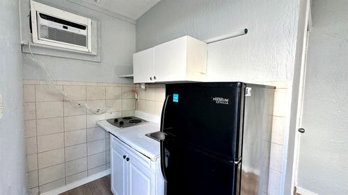 studio-447 Conniston Rd, West Palm Beach, FL, 33405-2251 | Card Image