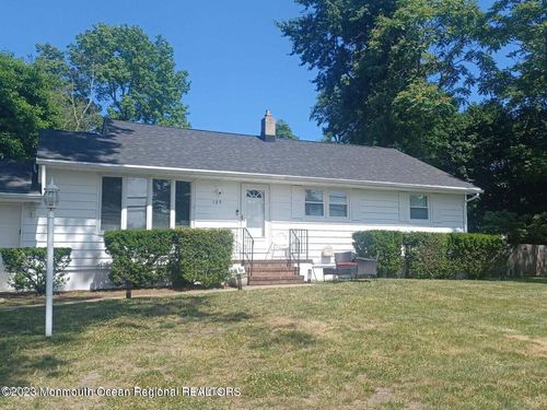 189 Whale Pond Rd, Oakhurst, NJ, 07755-1357 | Card Image