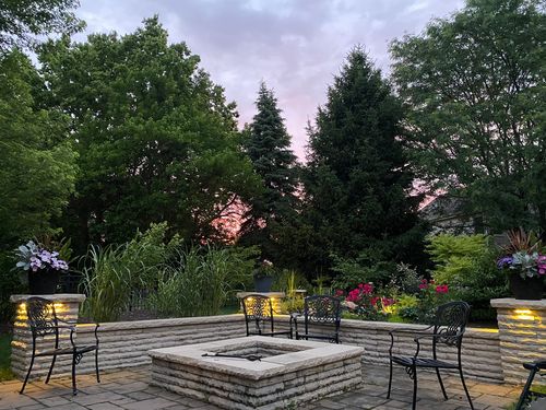 39W722 Benton Ln, Geneva, IL, 60134-4403 | Card Image