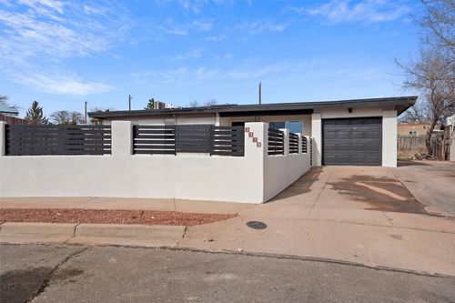 3329 Siringo Rd, Santa Fe, NM, 87507-5052 | Card Image