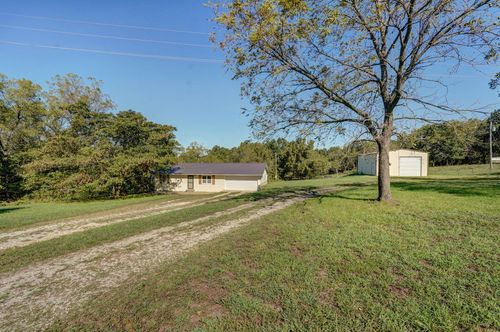 16033 Lawrence 2050, Miller, MO, 65707-7112 | Card Image