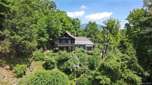 11 Nordic Dr, Woodstock, NY, 12498-2309 | Card Image
