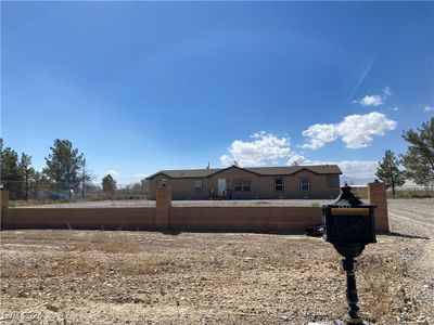 1711 W Leffner Drive, House other with 4 bedrooms, 3 bathrooms and null parking in Pahrump NV | Image 2