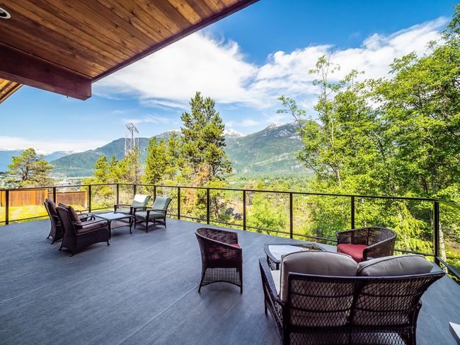 1011 Panorama Place, House other with 4 bedrooms, 3 bathrooms and 5 parking in Squamish BC | Image 28