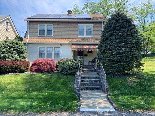 161 2nd St, Buchanan, NY, 10511-1411 | Card Image