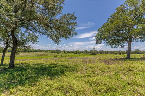 8 Mill Creek Ranch Rd, New Ulm, TX, 78950 | Card Image