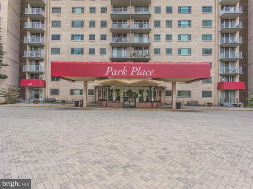 316-2500 N Van Dorn St, ALEXANDRIA, VA, 22302-1602 | Card Image