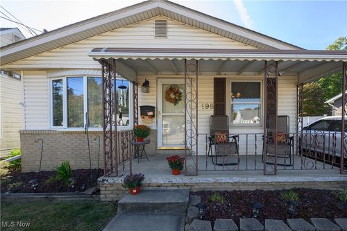 198 Hilbish Ave, Akron, OH, 44312-1163 | Card Image