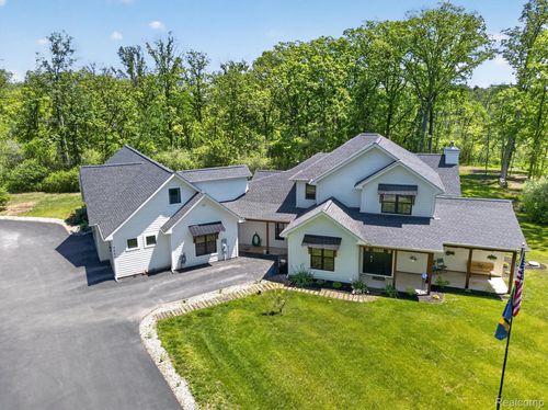 3483 Windwheel Point Dr, Pinckney, MI, 48169-9314 | Card Image