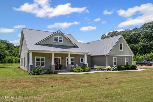 31300 Highway 4 E, Holly Springs, MS, 38635-7697 | Card Image