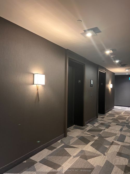 1181-5 Wellington Street S, Kitchener, ON, N2G1C7 | Card Image