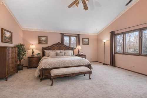 5608 Willow Springs Rd, La Grange Highlands, IL, 60525-3475 | Card Image