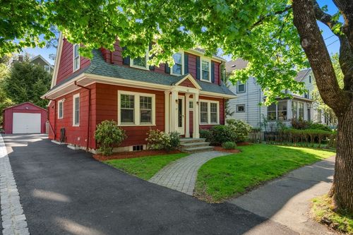 42 Aberdeen St, Newton, MA, 02461 | Card Image