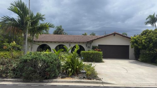 1091 Pine Point Rd, Riviera Beach, FL, 33404-2750 | Card Image