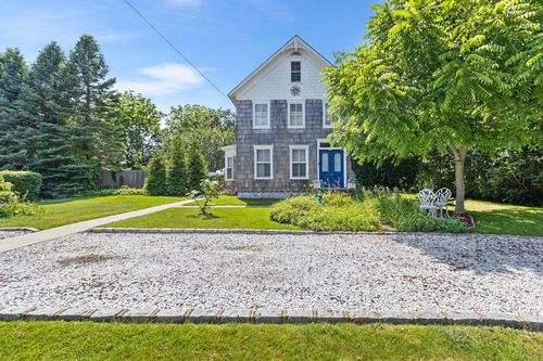30 Railroad Ave, Center Moriches, NY, 11934-2411 | Card Image