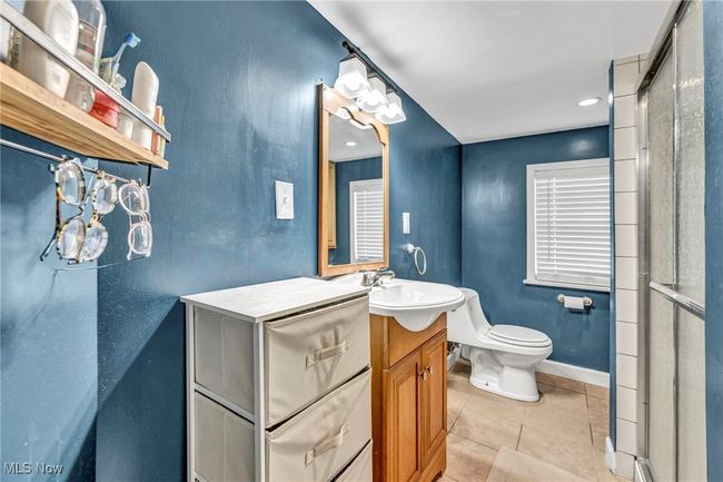 4108 W 217 Th St, House other with 4 bedrooms, 2 bathrooms and null parking in Fairview Park OH | Image 18