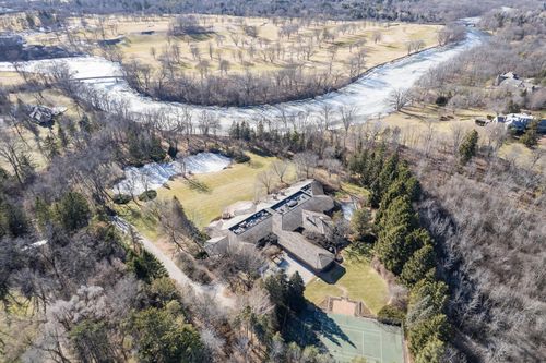 8263 N River Rd, River Hills, WI, 53217-2546 | Card Image