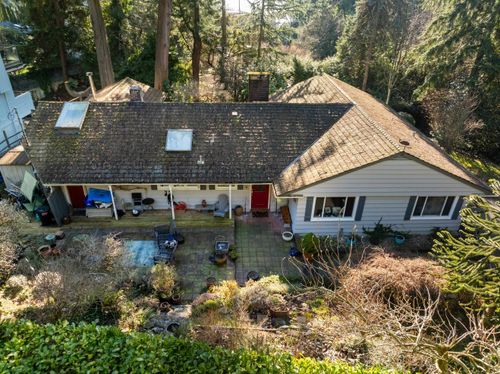 4028 Rose Cres, West Vancouver, BC, V7V2N7 | Card Image