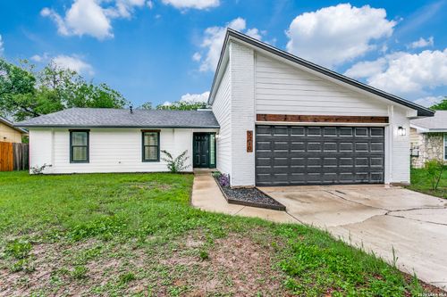 5210 Galacino St, San Antonio, TX, 78247-1806 | Card Image