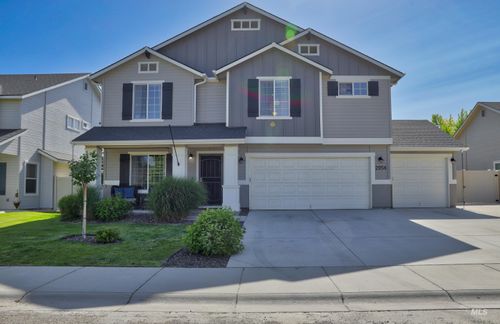 2054 N Van Dyke Ave, Kuna, ID, 83634-5362 | Card Image