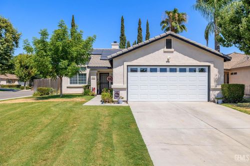 5000 Rogue Water Ct, Bakersfield, CA, 93313-4516 | Card Image
